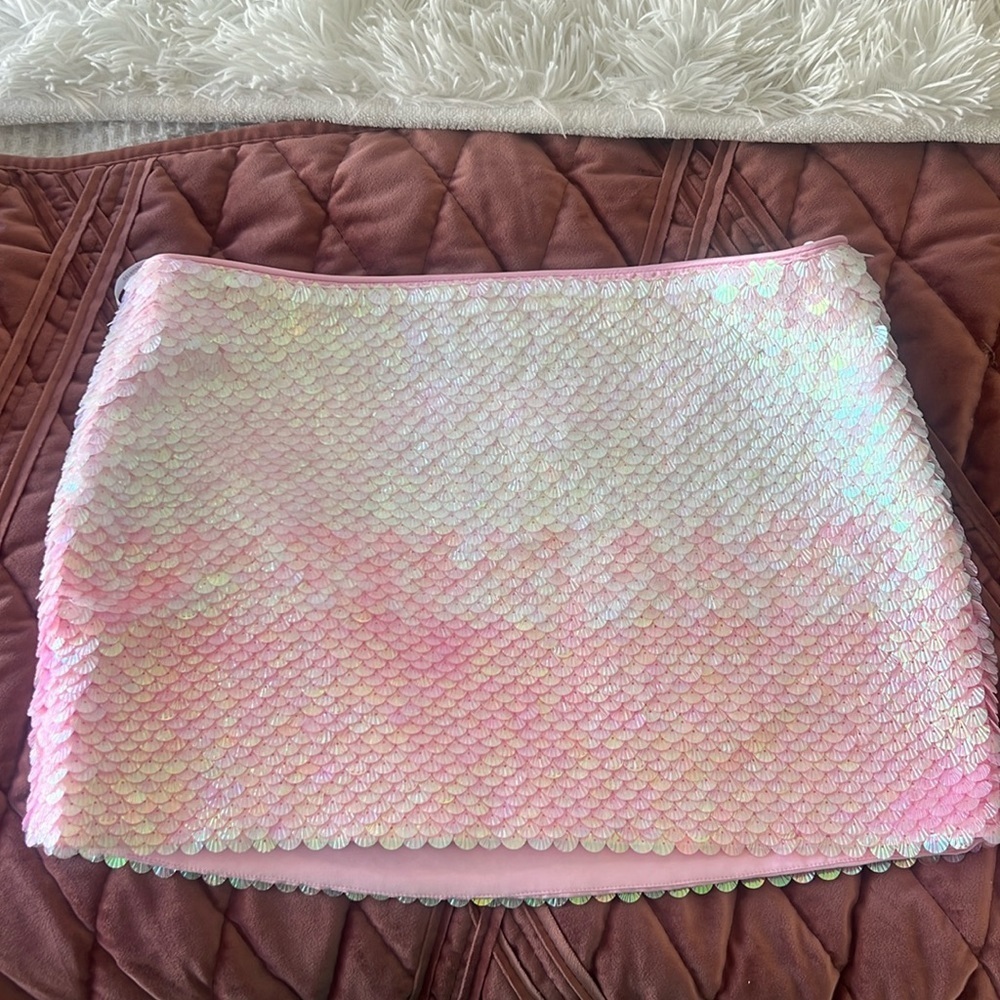 RETROFETE Sima Skirt in Iridescent Pink Ombre- Medium - Picture 2 of 9